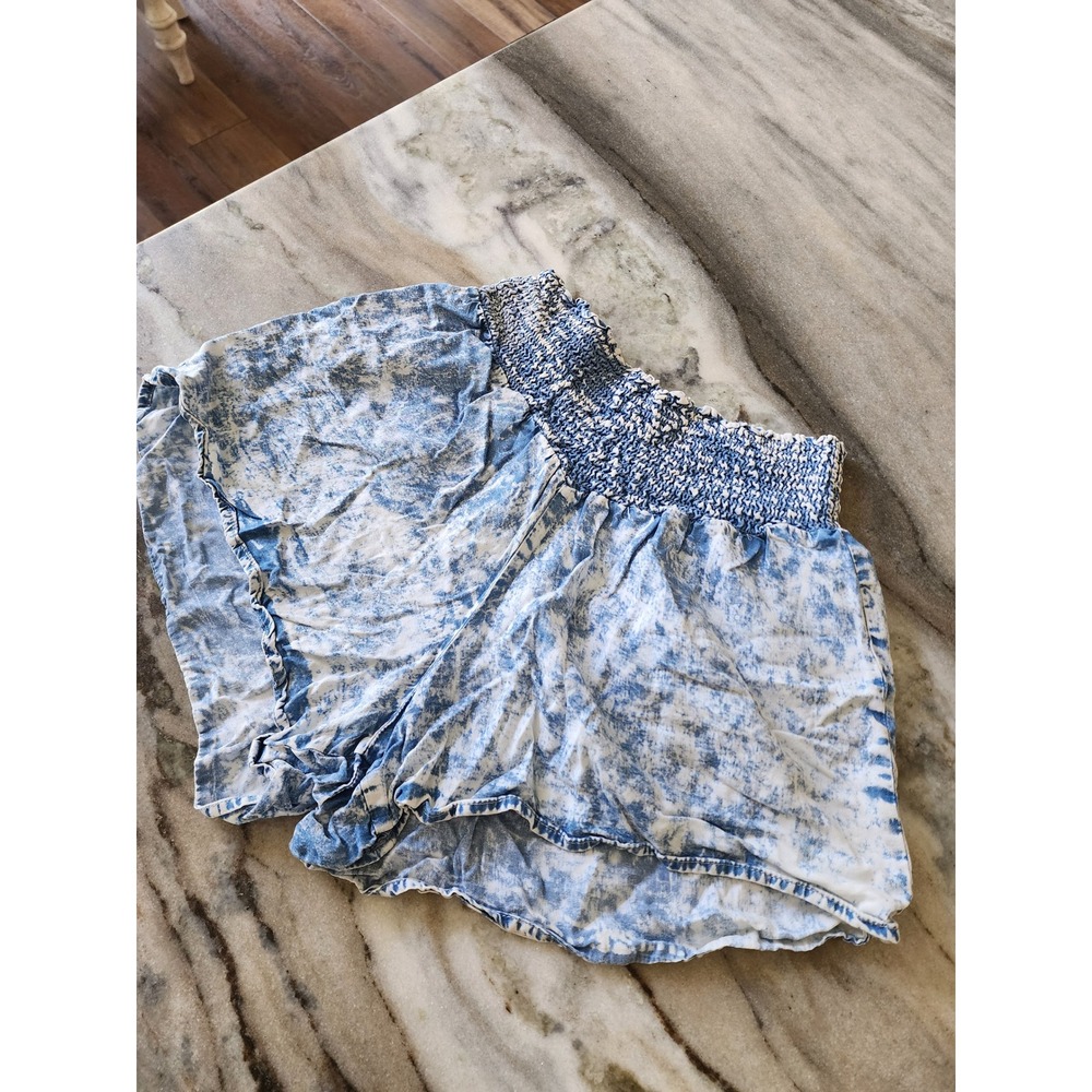 Thread & Supply Boutique Women Small Ice Acid Wash Tencel Smocked Ruffle Shorts